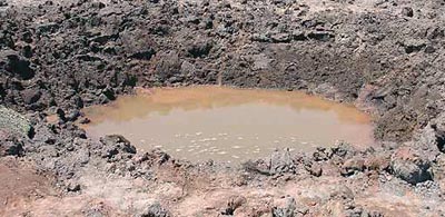 Imagen del cr�ter causado por un meteorito que cay� el pasado s�bado en Per�