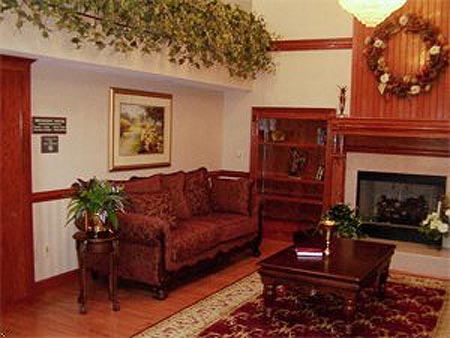 Interior de la mansi�n de Al Gore, el ex vice presidente Al Gore parece no aplicar lo que predica