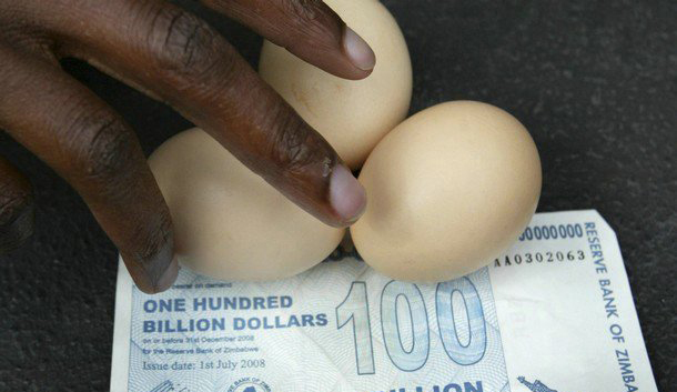 Para comprar huevos se necesita 100 mil millones de d�laes de Zimbabue