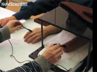 Ilusi�n de mano goma, concebida para buscar una mejor pr�tesis rob�tica