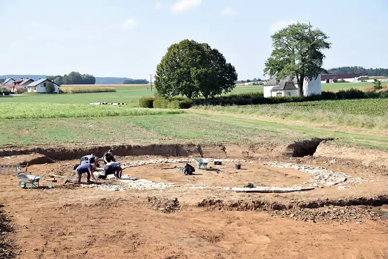 Arqueólogos trabajando en el círculo de Wolkertshofen. Foto: Oficina Estatal de Baviera para la Preservación de Monumentos