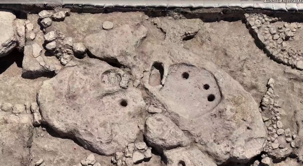 Prensa de vino hallada en Meggido, Israel. Foto: Yakov Shmidov/Israel Antiquities Authority