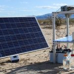 Dispositivo que obtiene agua del aire, desierto de Mojave - California. Créditos: Mathieu Prévot