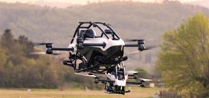 ¿Autos voladores? Jetson ONE roza el mar y revoluciona el cielo en 2026